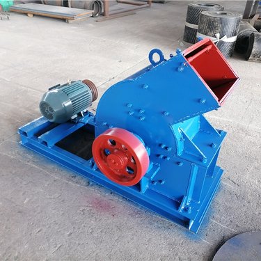 恒昌生产PC600X400锤式破碎机小型石屑风化石锤式打砂机