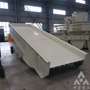 矿山生产线砂石槽式给料煤矸石双层筛分式振动喂料机