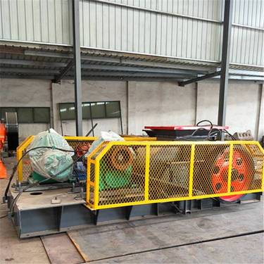 久孚推广锰钢辊皮对辊式破碎机小型细碎对辊破鹅孵石制砂设备