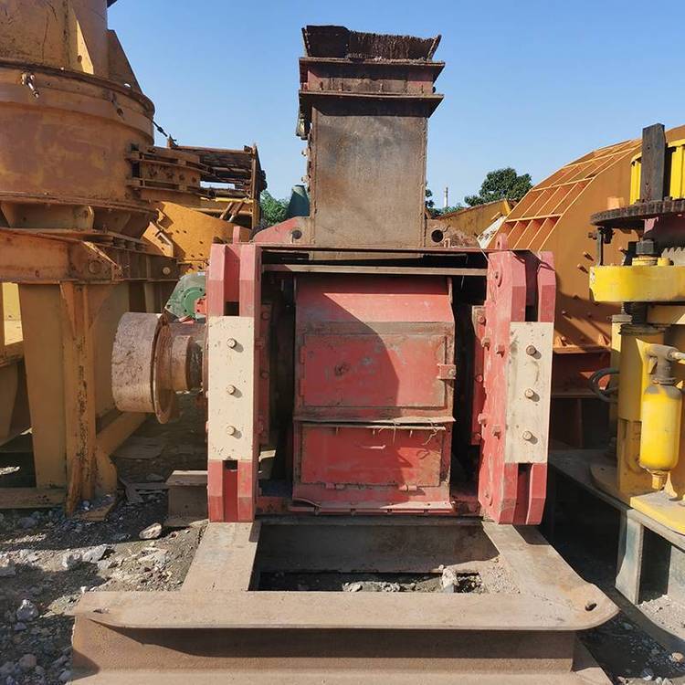 ***二手高压对辊制砂机 双辊挤压粉碎机 二手大宏立破碎制砂设备