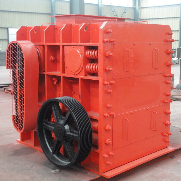 镍矿石破碎机 双齿辊粉碎设备 强力破碎 耐磨性高