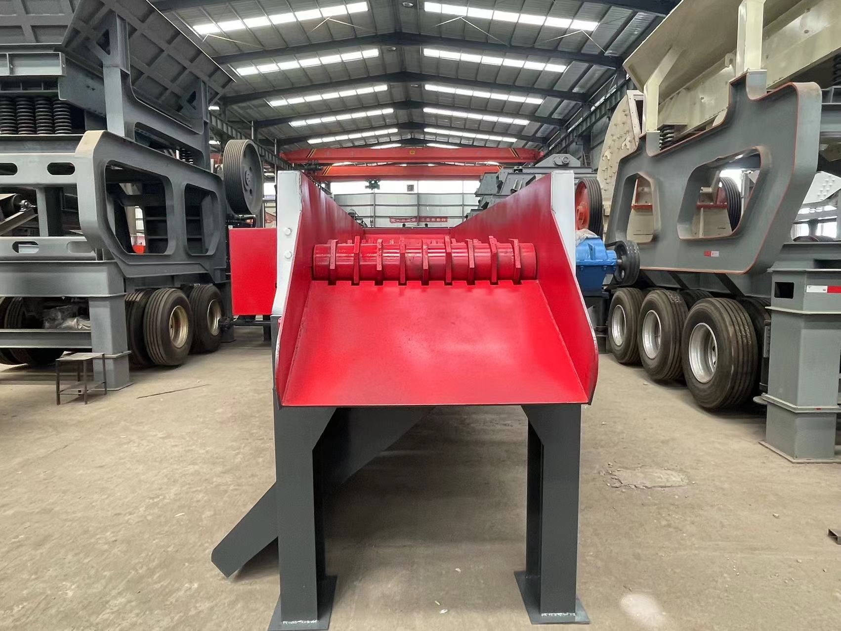 粘土砂石分离机 建筑用移动式泥石筛分机 蝶形滚轴土石筛选机