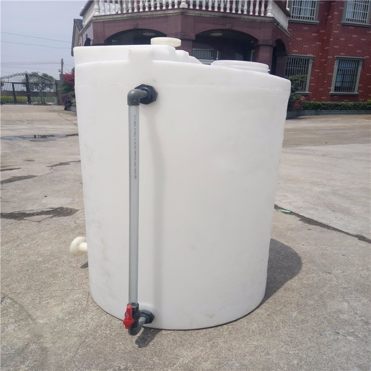 瑞通厂家批发 4000LPAM搅拌桶 1000升化工搅拌桶 4立方加药桶设备加药箱价格可开模具可定制产品