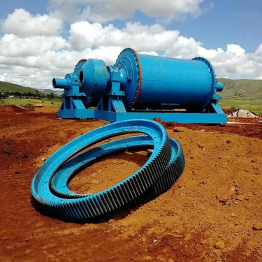 铝灰陶瓷磨粉机 选矿细磨机 湿式格子型钢渣铁矿石金矿2145球磨机