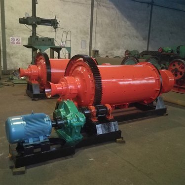 矿用湿式格子型球磨机鹅卵石石英石球磨制砂机 群英机器