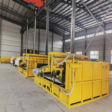 磁选机厂家鼎工磁电摩擦力低磁力分布合理强力吸附磁性杂质