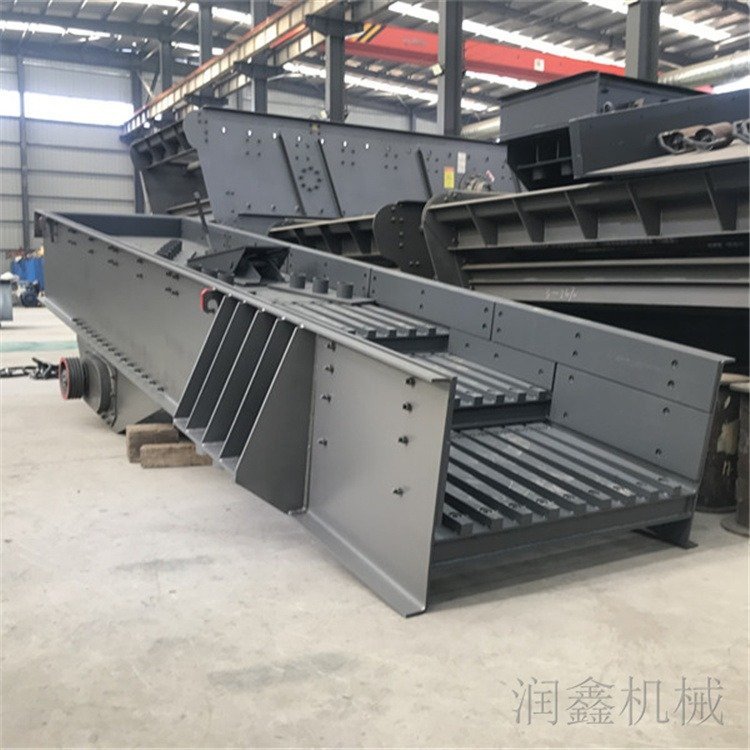 偏心轴振动给料机 润鑫 棒条式给料机 三阶阶梯式给料机 直线给料机