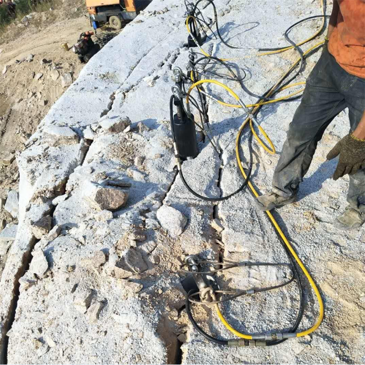 山西太原 厂家岩石液压劈裂机 高压液压破裂棒 岳阳