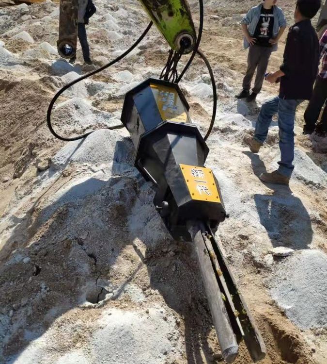 愚公斧大型矿山岩石液压分裂机隧道石场开石机凿岩机劈裂机