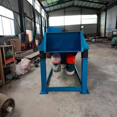 矿用振动筛 高效电机振动筛 ***