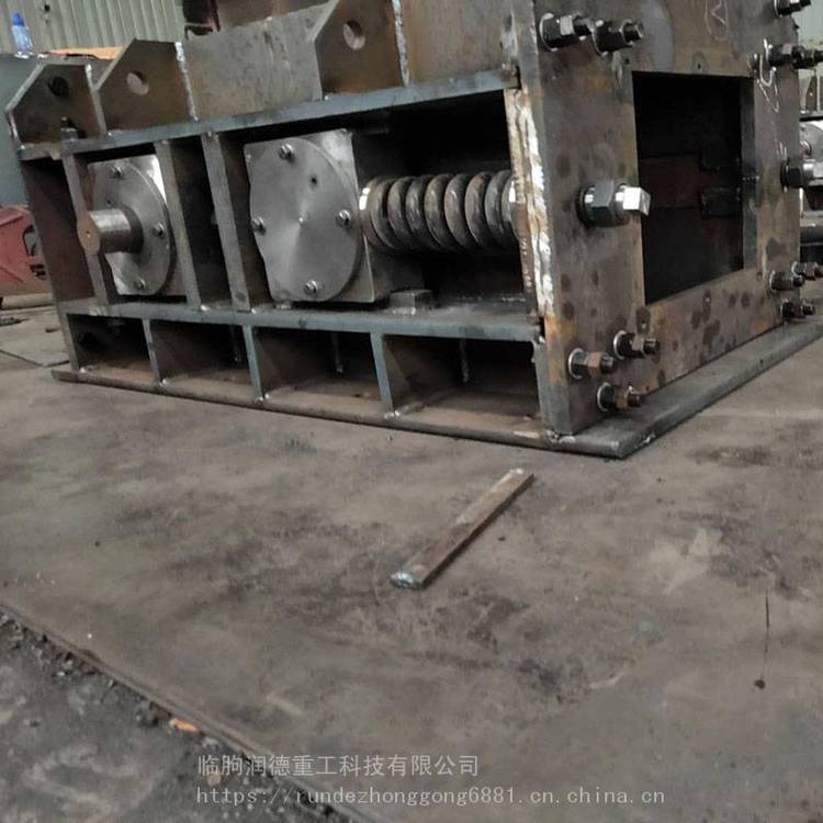双齿辊破碎机 齿辊破碎机 环锤破碎机 辊式碎煤机 四齿辊破碎机