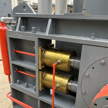 锰矿破碎设备时产70吨2PGT400×250细碎制砂机恒宏机械