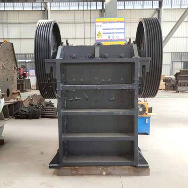 PE系列鄂式破碎机 矿石开采粗破机 颚式碎石机配件 砂石生产线设备厂