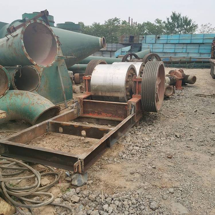 供应二手花岗岩对辊破碎机 1008型双辊制砂机 矿石对辊挤压式破碎机 二手对辊制沙机