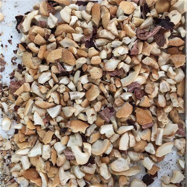 玉米高粱对辊式破碎机 河北养殖杂粮破碎机 豆类挤扁机