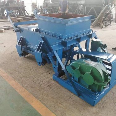 槽式给矿机 往复式给料机 大颗粒矿石料定量自动喂料机生产