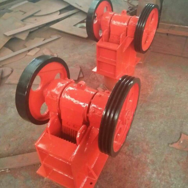 石灰石颚式破碎机厂家 懋昌水泥熟料粉碎机 经久耐用