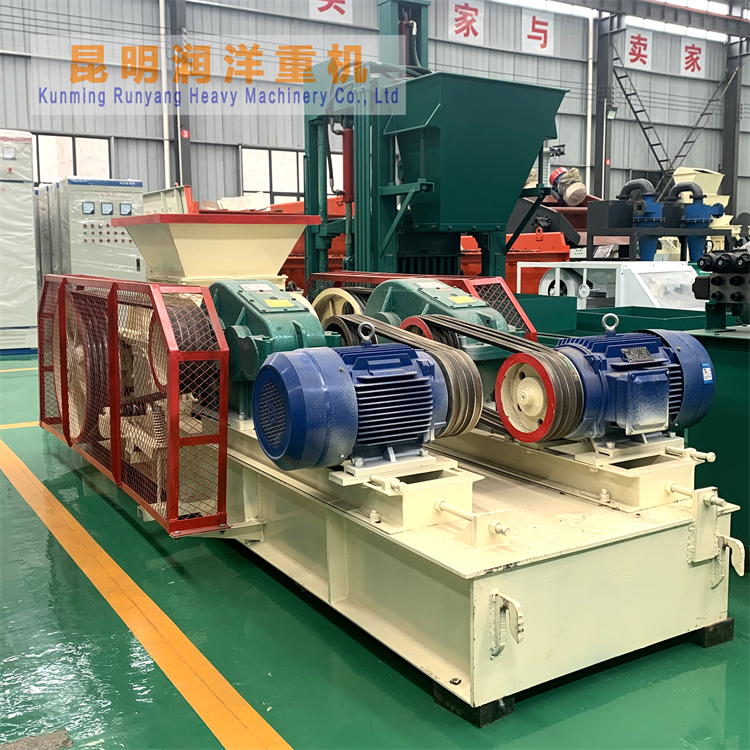 出售大型双辊破碎设备 砂石石料粉碎机 铁矿石对辊制砂机