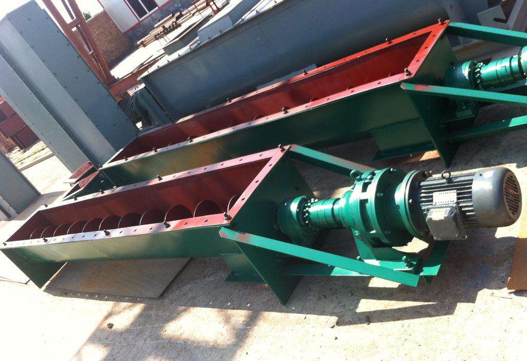 无轴螺旋输送机 小型不锈钢输送设备 脱水绞龙 污泥脱水用U型给料机