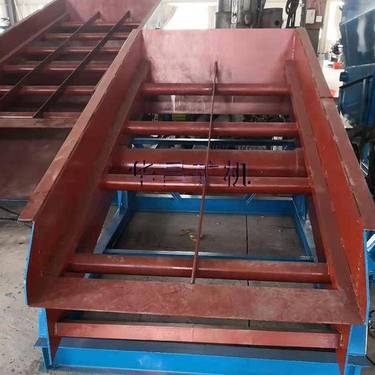 矿石筛选机 泥石分离机 直线振动筛 筛沙震动筛多层筛分多种物料