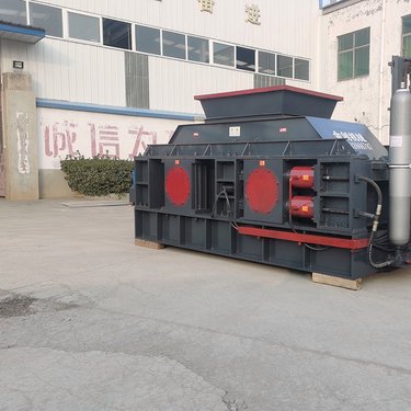 河卵石对辊制砂机 新型液压辊式破碎机 金联机械