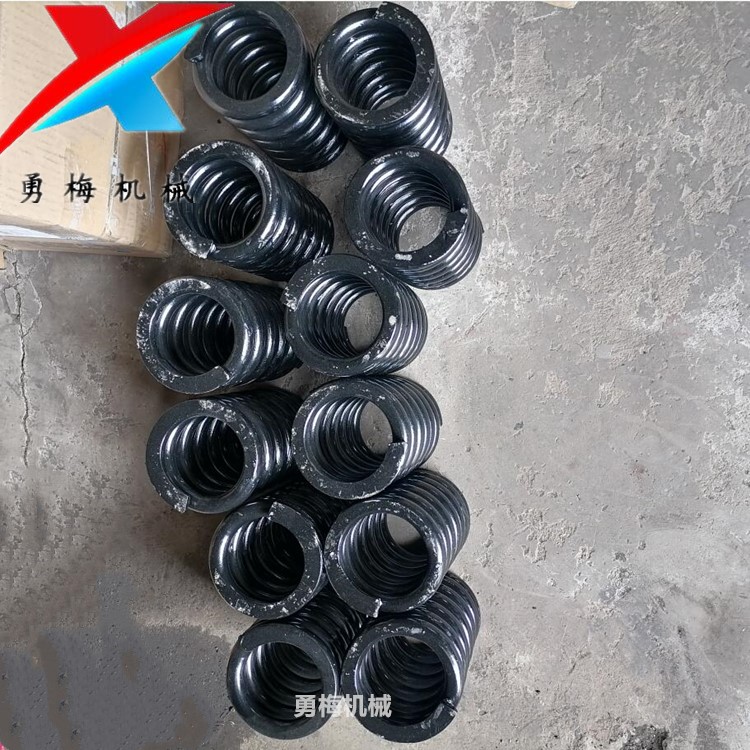 勇梅震动台橡胶垫 圆柱形橡胶弹簧减震块在振动筛 振动磨机中均可用