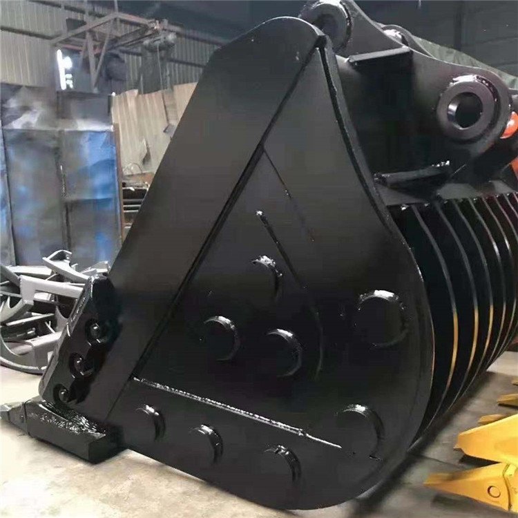 挖掘机漏斗沃尔沃EC210B EC210BLC挖斗 斗齿 破锤 耙子