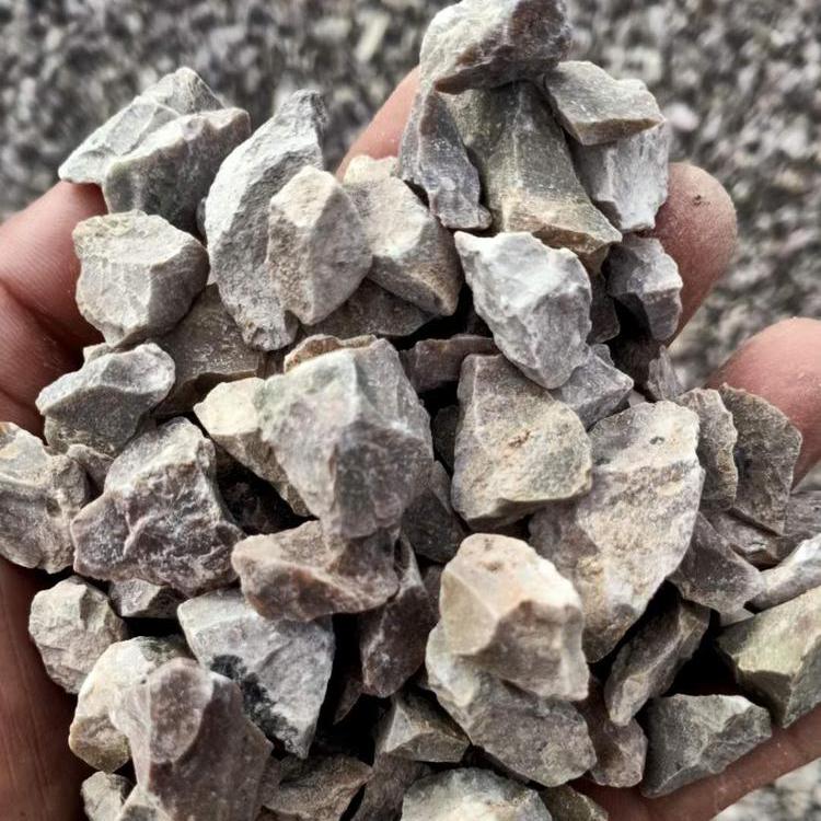 生态修复工程用沸石填 颜色绿色白色 1-3cm粒径煜岩矿石