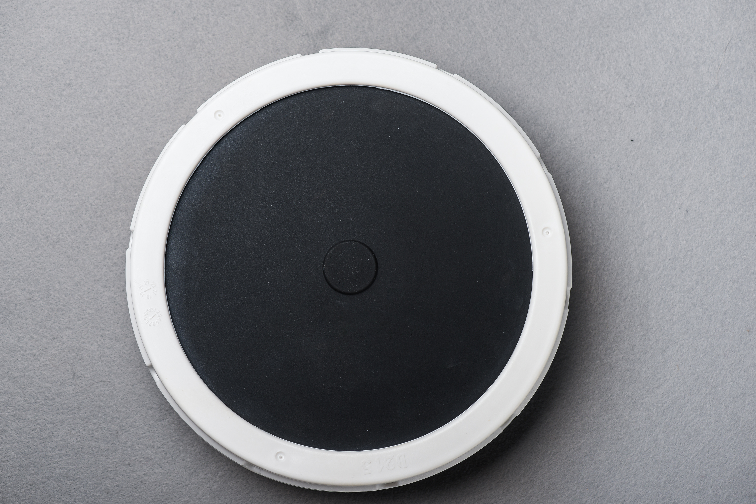 于果环保 橡胶盘式膜片微孔曝气器 平板曝气头污水处理设备 耐腐蚀