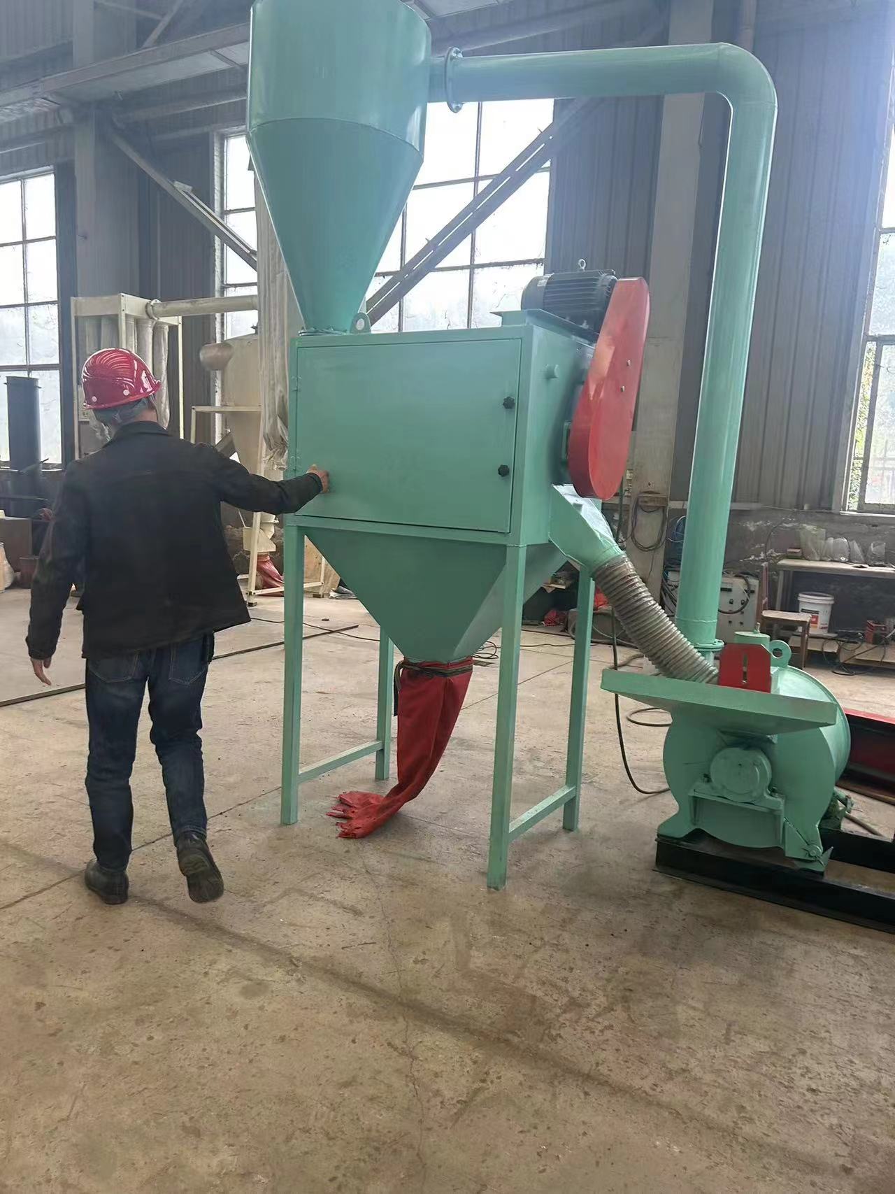 瑞泰树枝木材竹子粉机 多功能秸秆稻草磨粉机 菇木大型木粉机