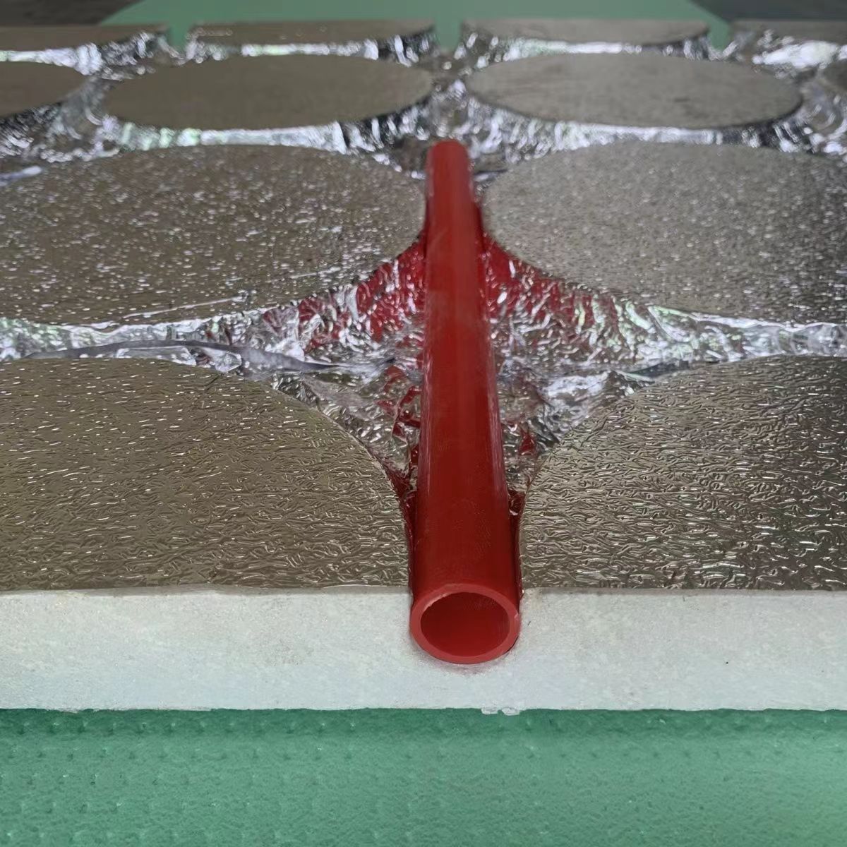 地暖模块超导铝板导热吸水小防风地暖家用取暖各种保温材料