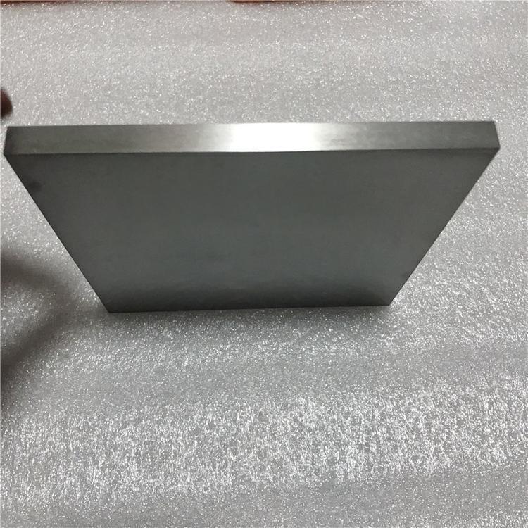 供应纯钼棒Mo99.95% 黑皮 光亮钼板 耐高温钼片 钼电极