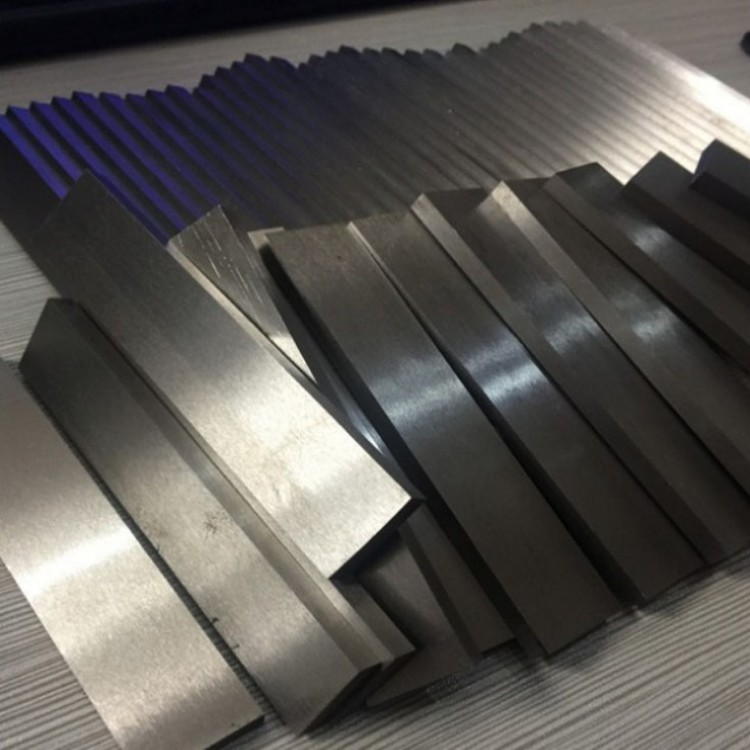 进口钨钢条超硬YG8钨钢片硬质合金长条车刀雕刻刀0.61234568mm厚
