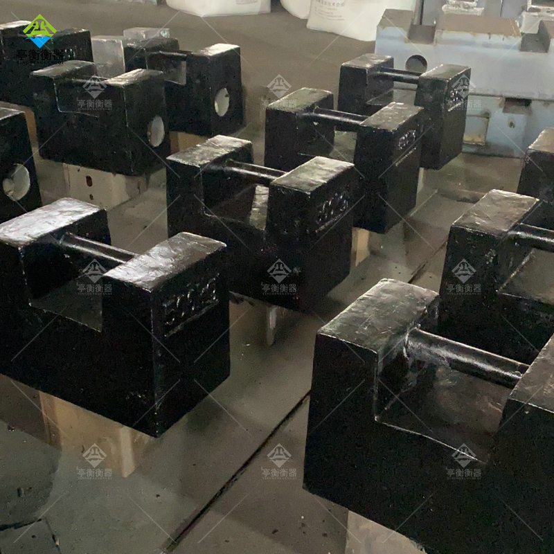 地磅标定砝码 铸铁法码500kg 锁式中间带横杆 能吊起来的配重块