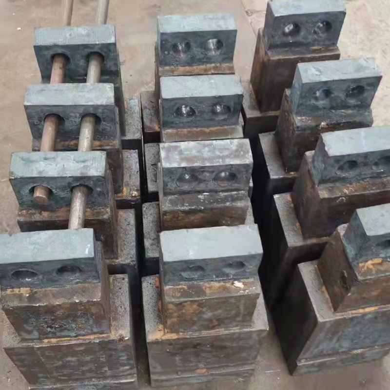 一鼎环保制沙机锤头 箱破铸造高耐磨锤子 各种破机配件供应