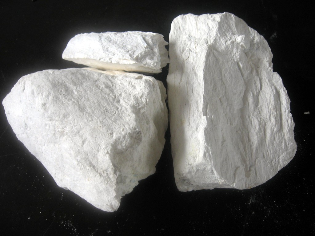 膨润土工业1250目钠基膨润土粉蒙脱石粉实验用 钻井打桩安达