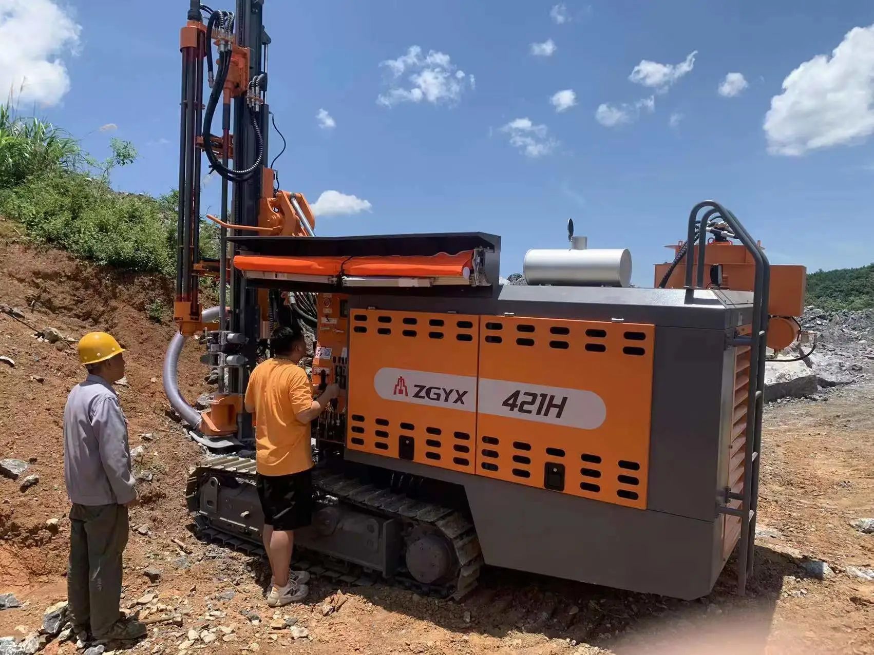 志高掘进 ZGYX-421H 一体式露天潜孔钻机 钻孔孔深21m 实力厂家批发