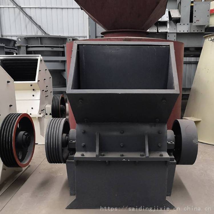 400*300锤式制砂机产量 小型榔头破机 锰钢衬板反击板 出料可调