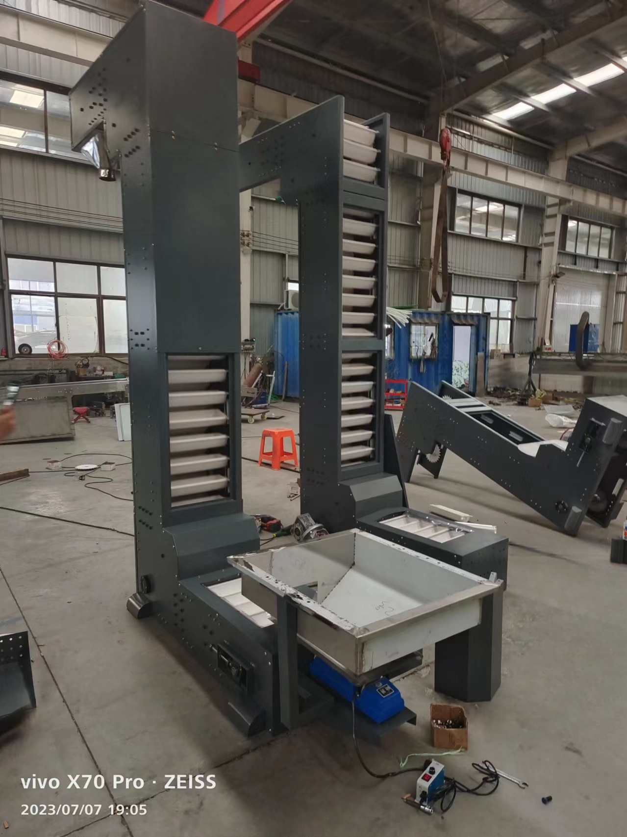 力丰Z型斗式提升机 粮食上料机 不锈钢斗式垂直输送机