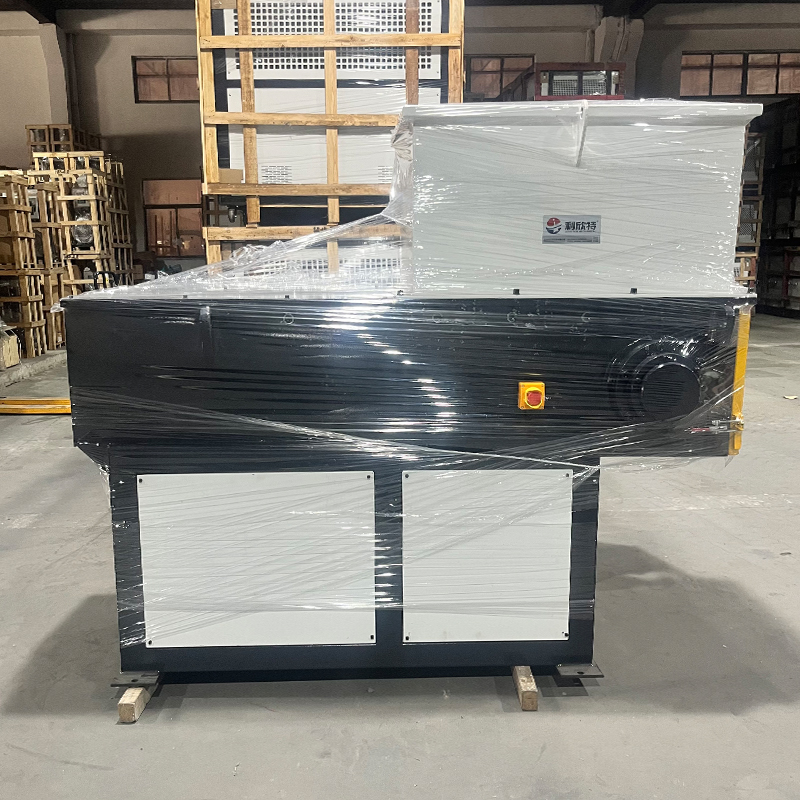 废铁废钢金属破机 橡胶轮胎粉机 单轴800撕机