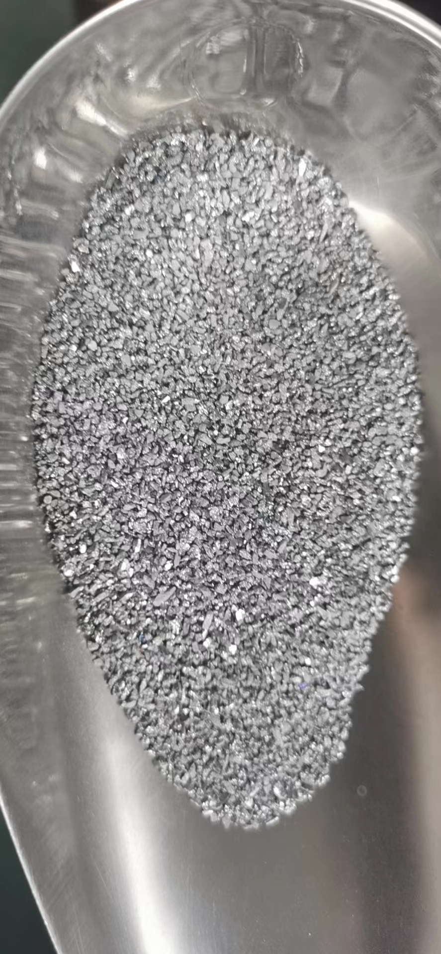 厂家生产钨粒 助溶剂 用于光电材料 电子元件用钨颗粒