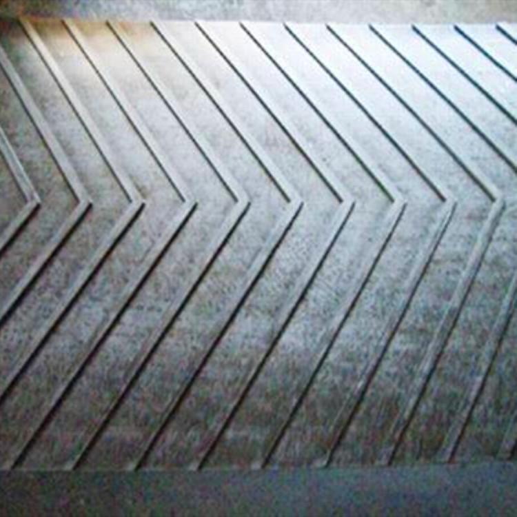 三源橡胶小型输送线传输机铺地用的皮带 大倾角挡边输送带 传输带