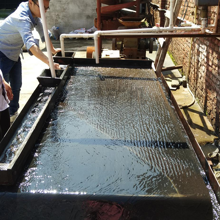 选塑料铜米摇床 电厂炉渣废旧电线分离金属玻璃钢摇 床 重选设备生产