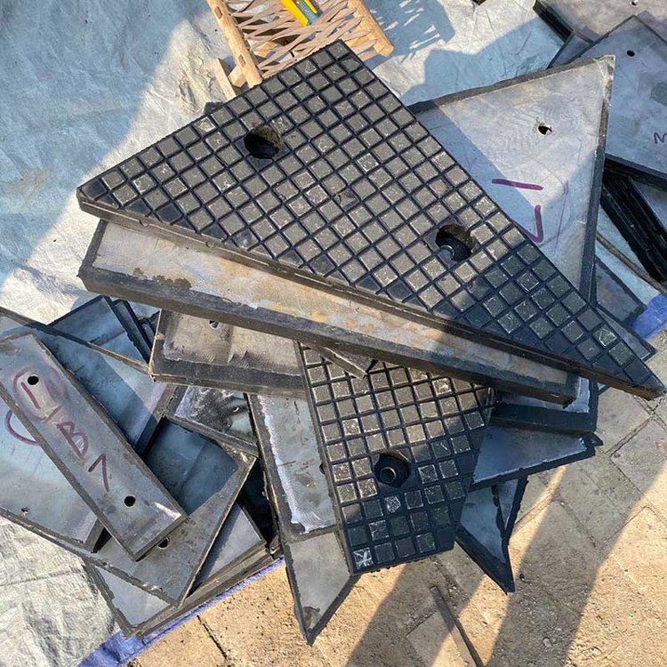 洗煤厂介质桶氧化铝陶瓷衬板 三合一橡胶复合陶瓷 高炉混料仓衬板