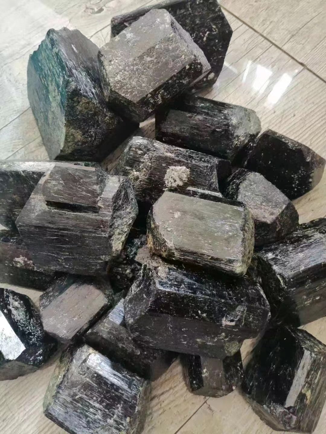 展腾供应粉末颗粒状的电气石 用于水质净化效果好 现货销售