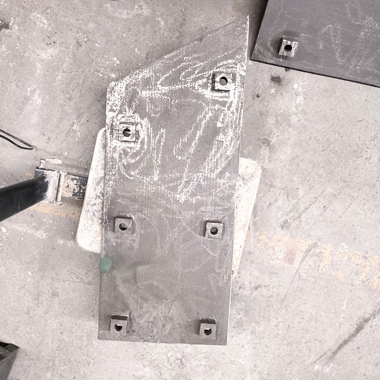 机械供应Cr26矿破机耐磨衬板 热处理后硬度HRC58-62韧性好