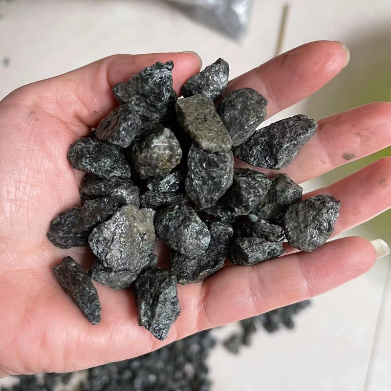 大量加工现货告诉公路路面玄武岩精表料 3-5 5-10 石硝