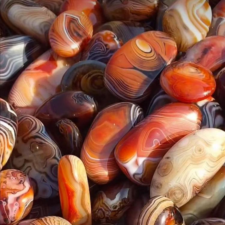 盆栽铺面用 红色玛瑙 颜色纯净均匀 隆通建材供应 硬度6.5-7