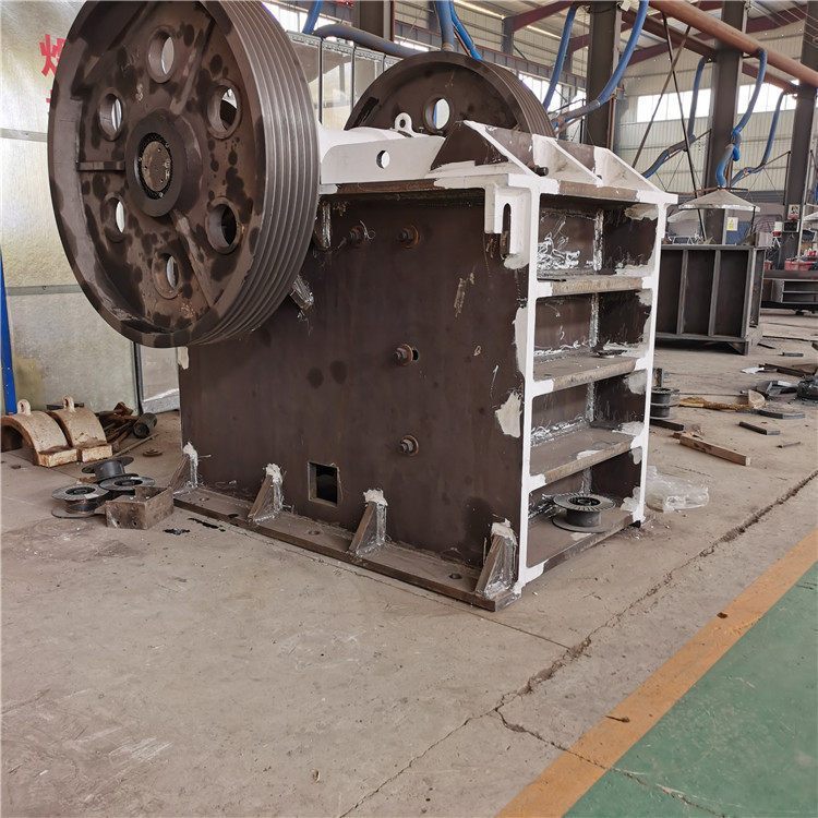 时产50吨颚式破机 荣科 移动石机 鄂式破石机设备