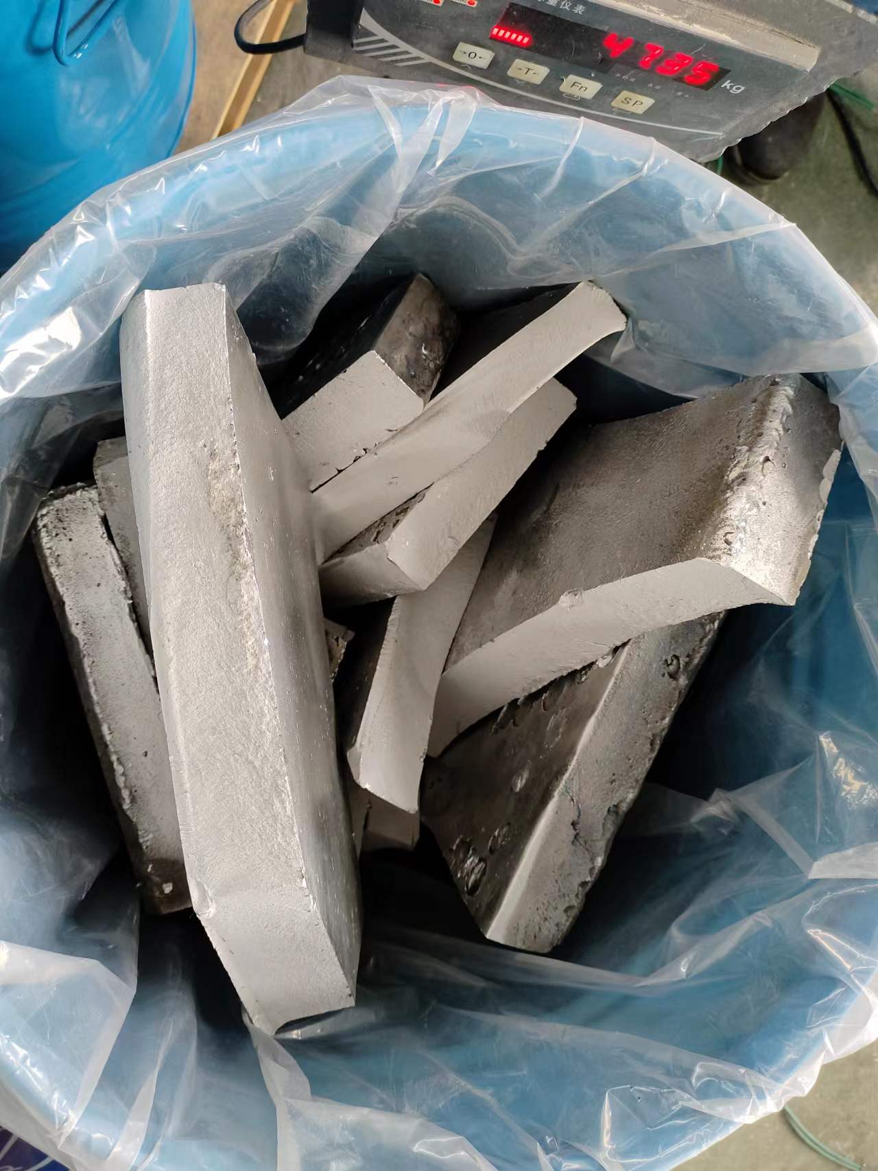 龙钇科技 镁钇合金 镁稀土中间合金 合金添加用可零切